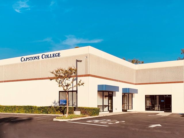 Photo of Capstone College