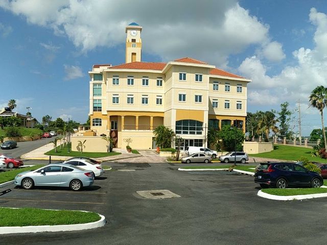Photo of Caribbean University-Bayamon