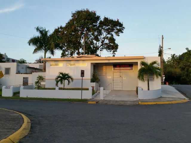 Photo of CEM College-San Juan