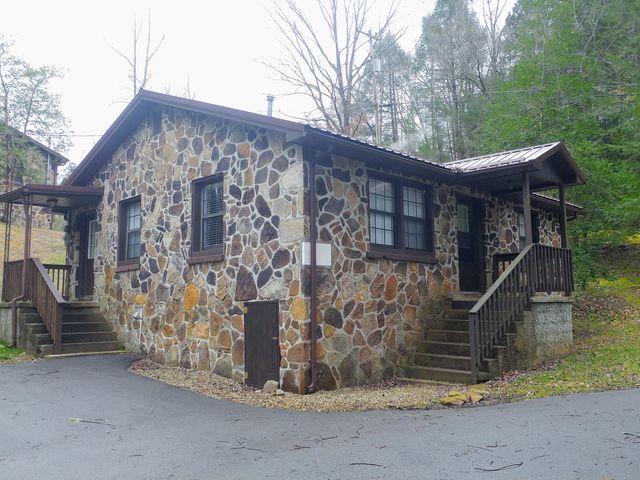 Photo of Clear Creek Baptist Bible College