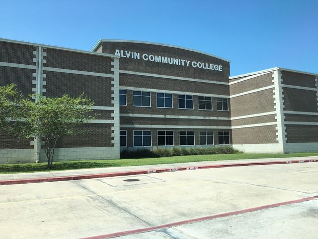 Photo of Alvin Community College