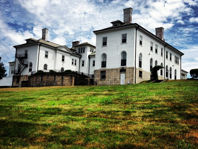 Photo of Albertus Magnus College