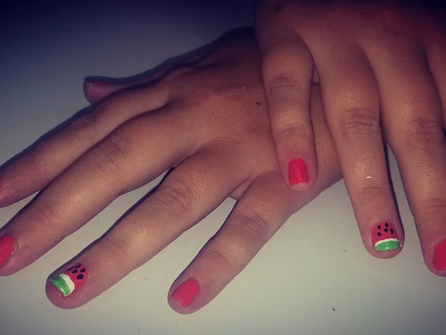 Photo of Arnolds Beauty School