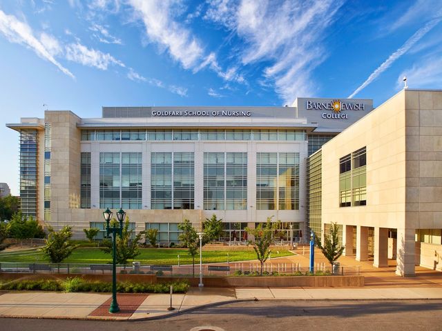 Photo of Barnes-Jewish College Goldfarb School of Nursing