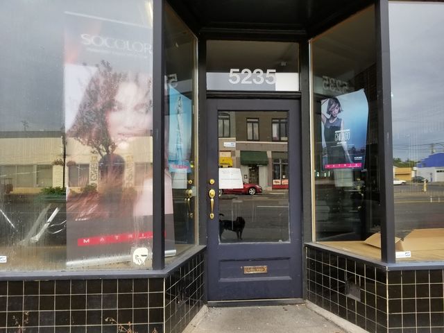 Photo of BJ's Beauty & Barber College