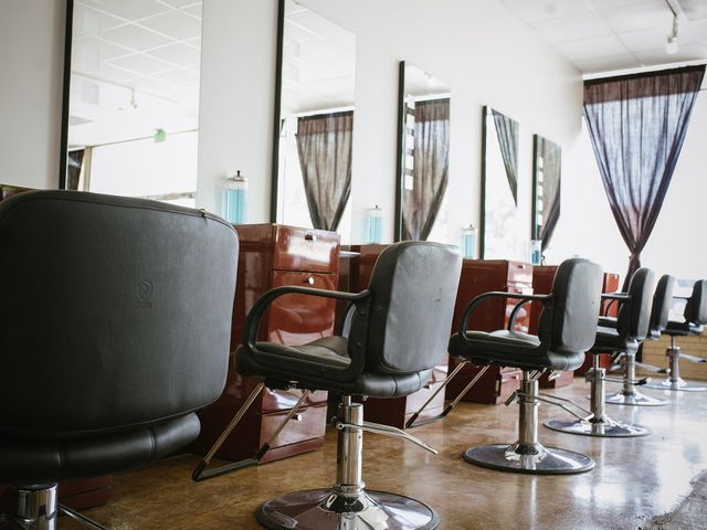 Photo of Brown Beauty Barber School