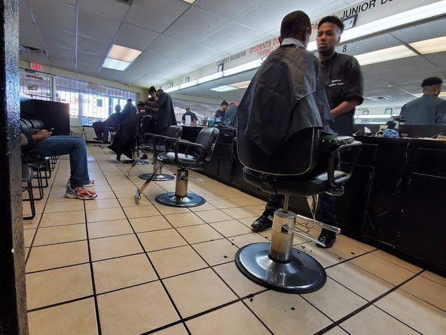 Photo of Buckner Barber School