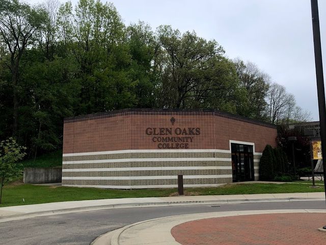 Photo of Glen Oaks Community College