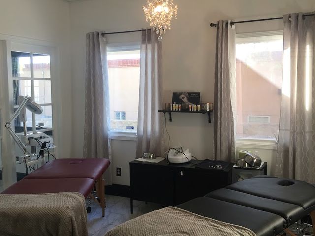 Photo of Glitz School of Cosmetology