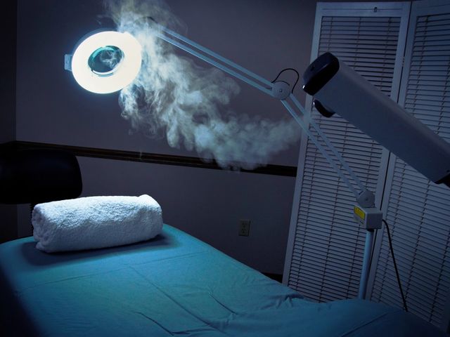 Photo of Don Roberts Beauty School