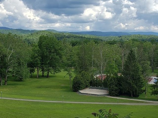 Photo of Davis & Elkins College