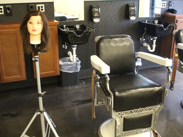 Photo of Dayton Barber College