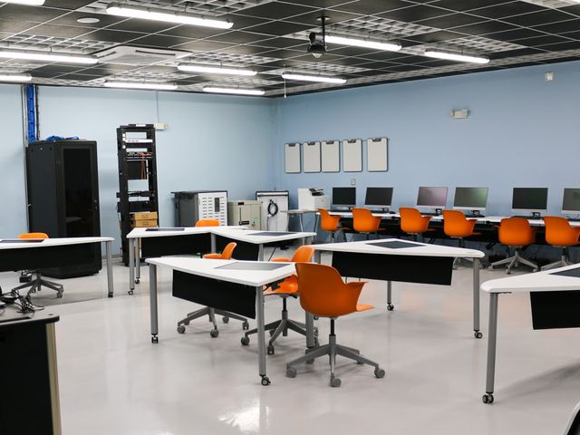 Photo of Dewey University-Carolina