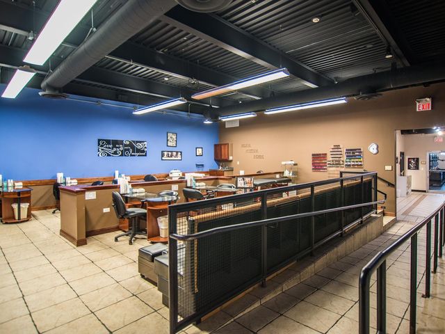 Photo of Debutantes School of Cosmetology and Nail Technology