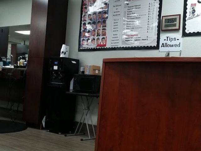 Photo of Deluxe Barber College