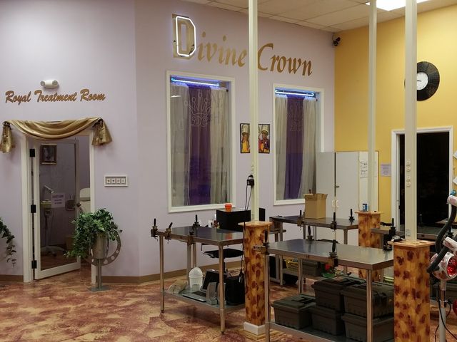 Photo of Divine Crown Barber & Beauty Academy