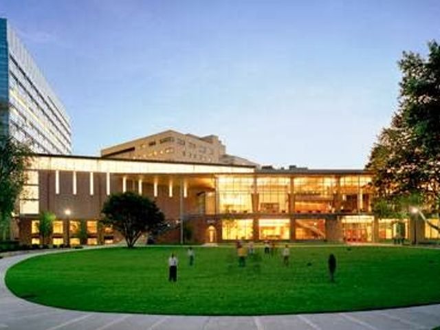 Photo of Emmanuel College