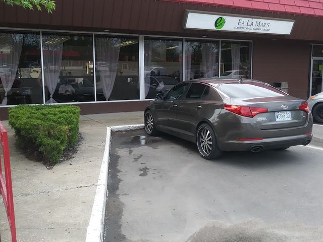 Photo of Ea La Mar's Cosmetology & Barber College