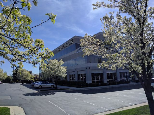 Photo of Eagle Gate College-Murray