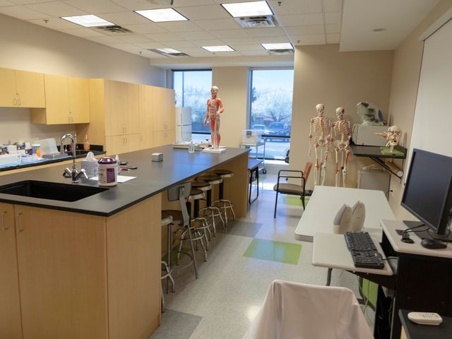 Photo of Eagle Gate College-Murray