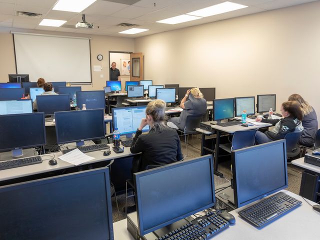 Photo of Eagle Gate College-Murray