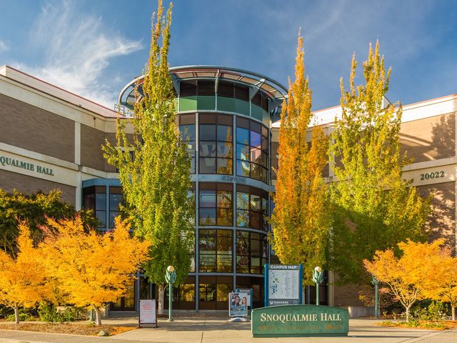Photo of Edmonds Community College