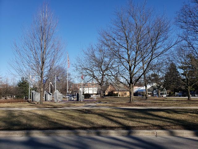 Photo of Elmhurst College