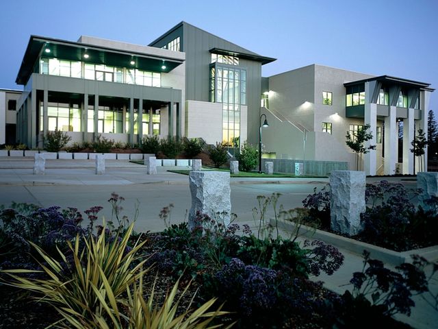 Photo of Evergreen Valley College