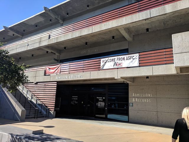 Photo of Foothill College