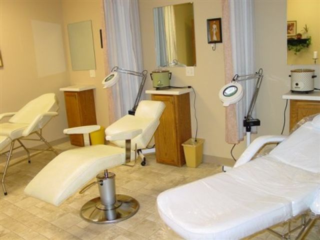 Photo of Faust Institute of Cosmetology-Storm Lake
