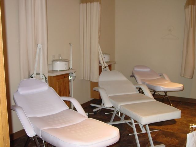 Photo of Faust Institute of Cosmetology-Spirit Lake