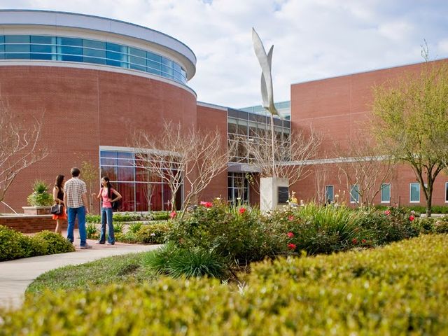 Photo of Houston Baptist University