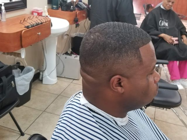 Photo of Houston Barber School