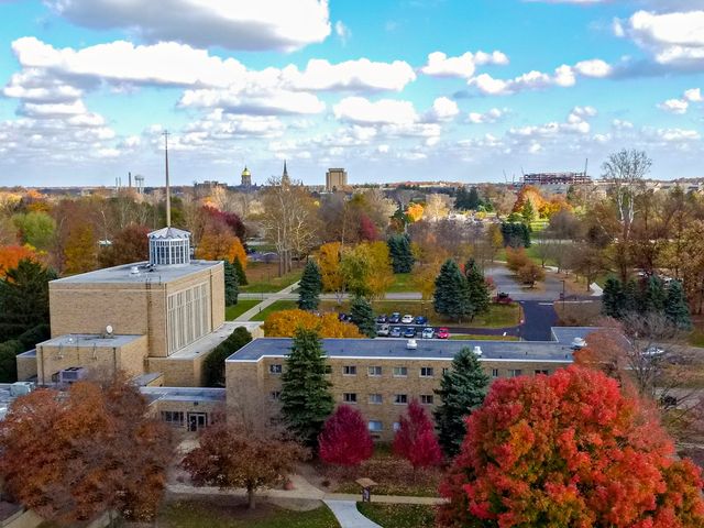 Photo of Holy Cross College