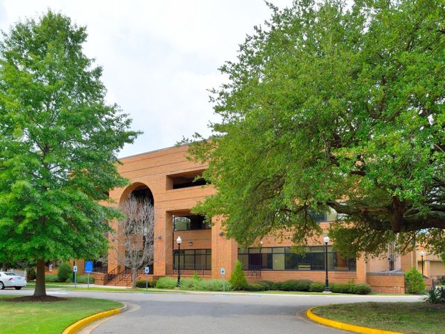 Photo of Hampton University