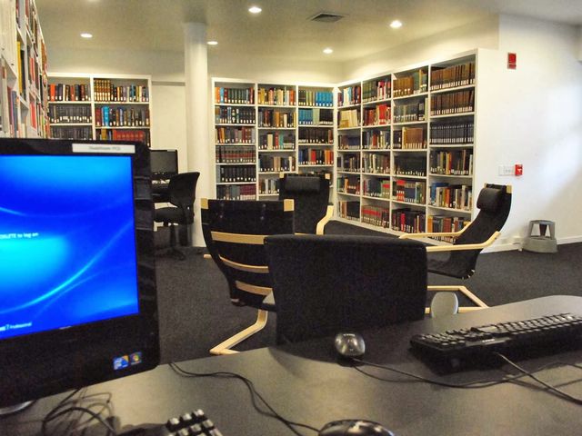 Photo of Hartford Seminary