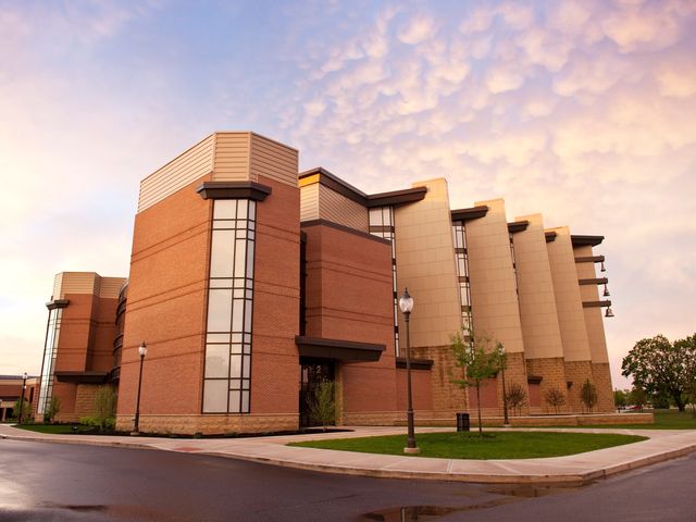 Photo of Indiana Wesleyan University-Marion