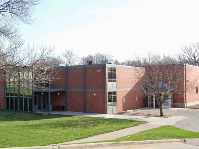 Photo of Iowa School of Beauty-Marshalltown