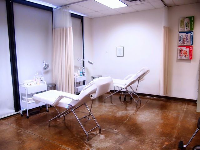 Photo of Ogle School Hair Skin Nails-Ft Worth