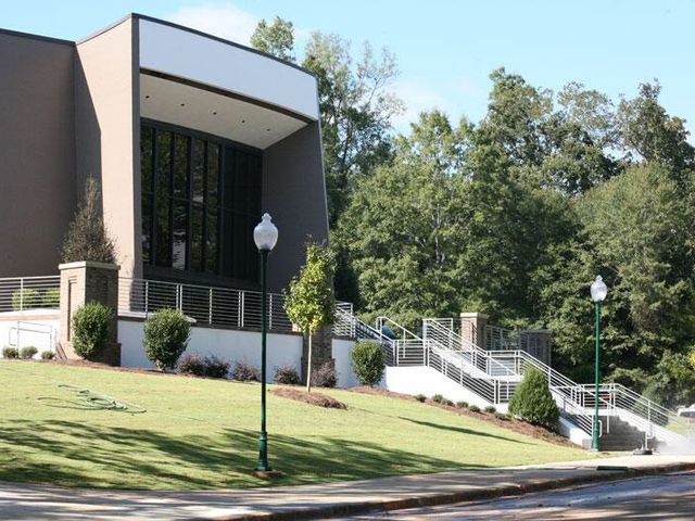 Photo of LaGrange College