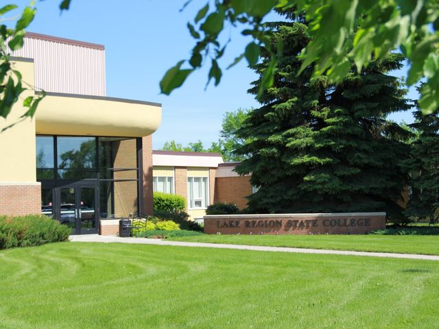 Photo of Lake Region State College