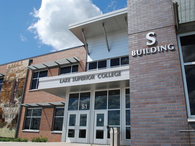 Photo of Lake Superior College
