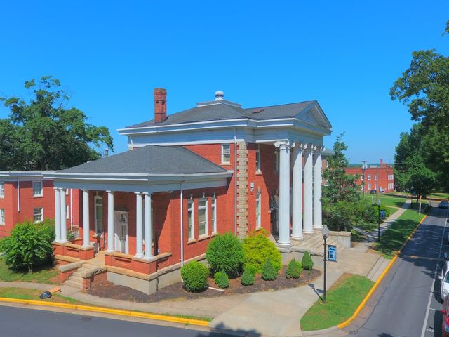 Photo of Livingstone College