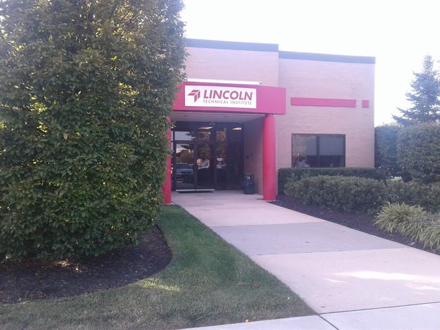 Photo of Lincoln Technical Institute-Moorestown