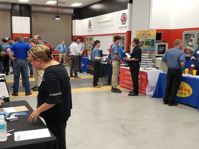 Photo of Lincoln College of Technology-Grand Prairie