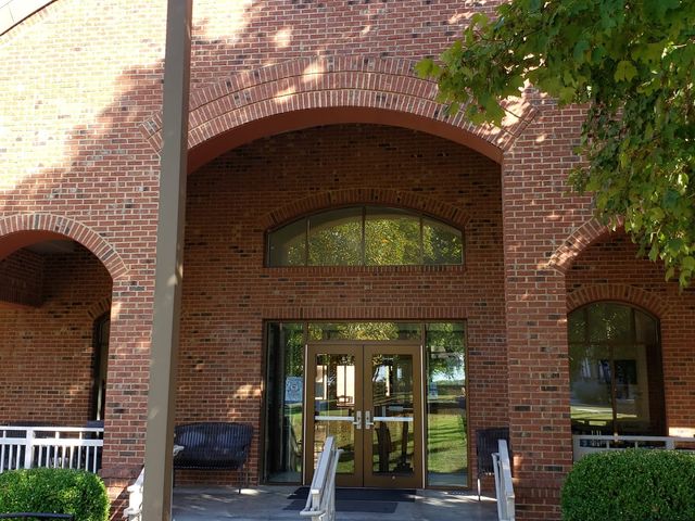 Photo of Lindsey Wilson College