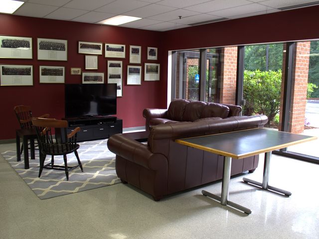 Photo of Massachusetts School of Law