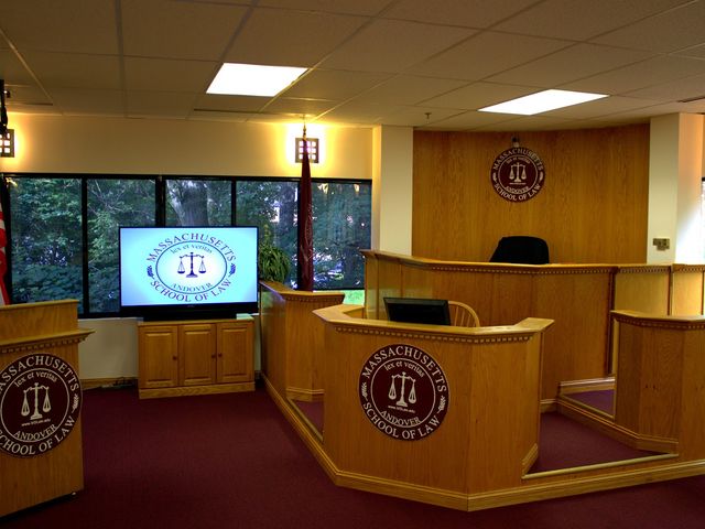 Photo of Massachusetts School of Law
