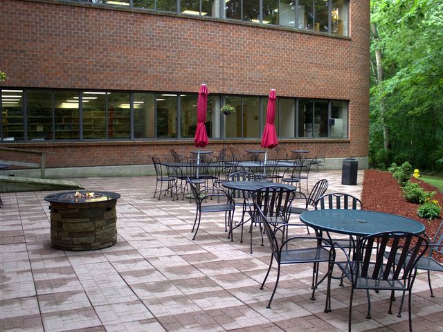 Photo of Massachusetts School of Law