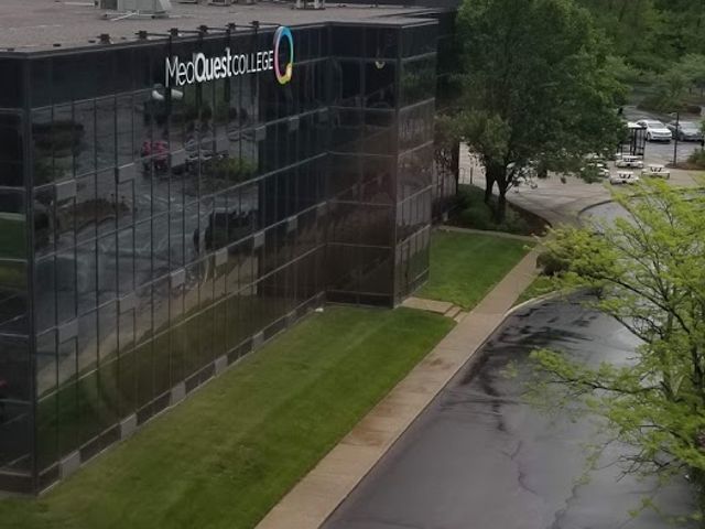 Photo of MedQuest College